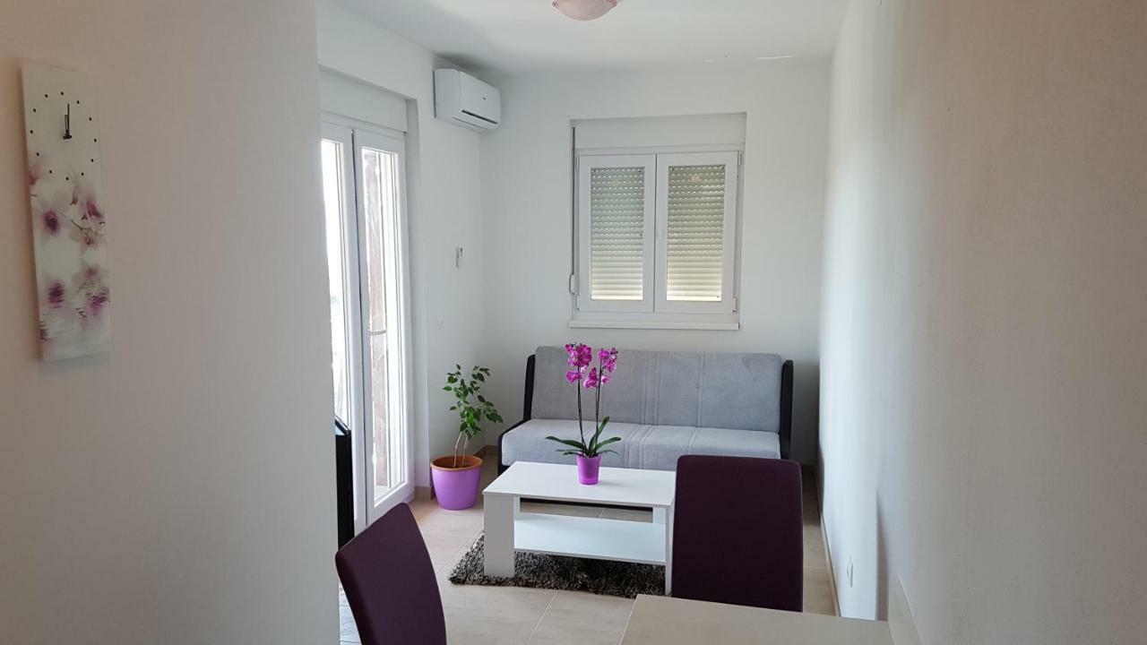 Apartments Borna Сукошан Экстерьер фото